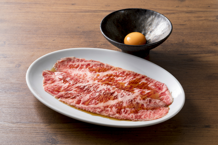 はらぺこニュース｜うに+肉のユッケに厚切り極み牛タン！「焼肉 USHIDOKI TOKYO」青山にオープン！