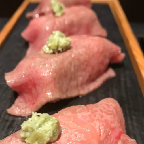 「東京和牛ショー×ニッポン全国ご当地おやつランキング」松坂屋上野店で開催!黒毛和牛4種食べ比べ肉寿司が登場!