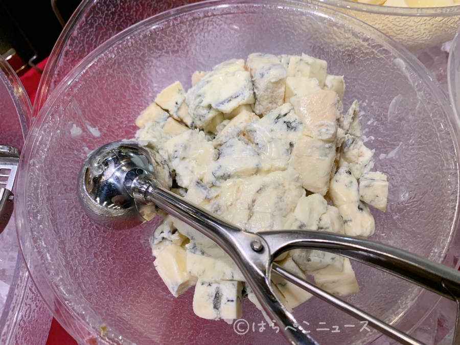 【実食レポ】『グランブルトンカフェ』（秋葉原）チーズ6種食べ放題のプレミアムチーズビュッフェ！