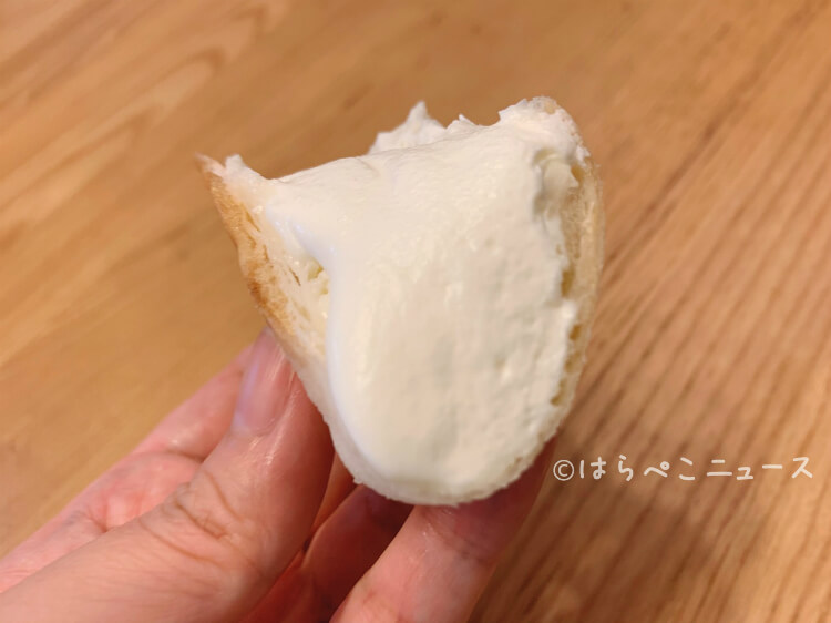 【実食レポ】ローソン『モアホボクリム（ほぼほぼクリームのシュー）』薄いパフに溢れるほど増量したクリーム