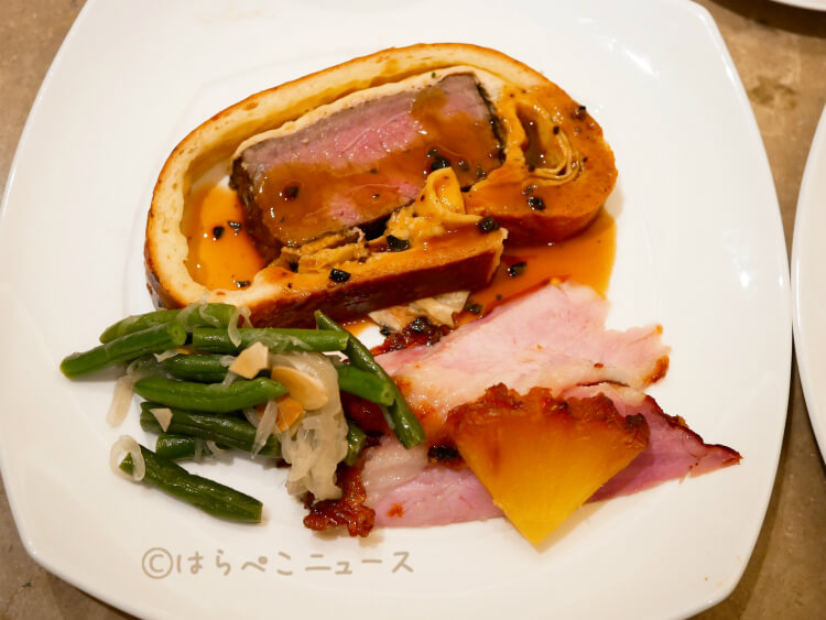 【実食レポ】ヒルトン東京でパフェ食べ放題！クリスマスランチビュッフェ『サンタクロースの食卓』