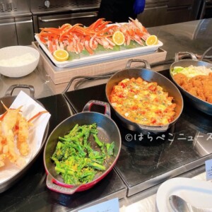 【実食レポ】コンラッド東京で北海道グルメ「シェフズ・トリート・ランチビュッフェ」でズワイガニに時鮭！
