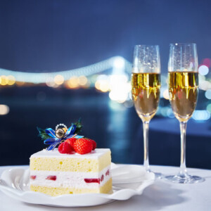 【クリスマスホテル予約2022】カップルにおすすめのおこもりクリスマス!インルームディナーにケーキも