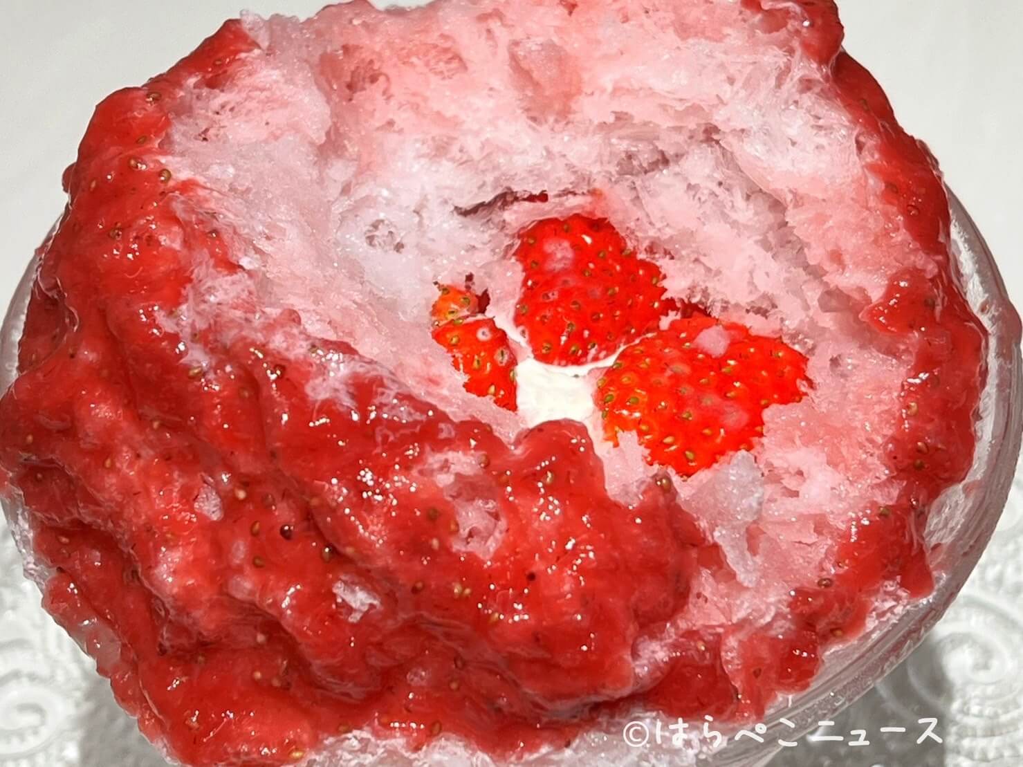 【実食レポ】「ほうせき箱」 のかき氷がオニツカタイガーとコラボ『TORA CAFÉ 75』でクリスマス氷に苺シロップ